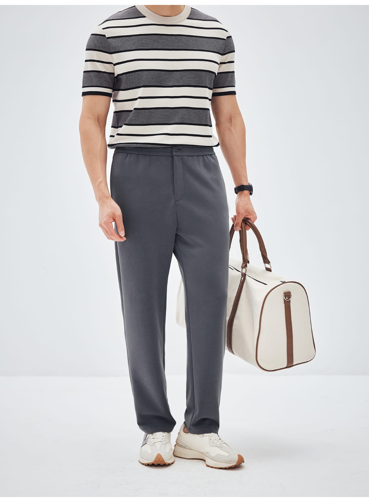 ESSENTIAL EVERYDAY STRAIGHT-LEG  MEN PANTS