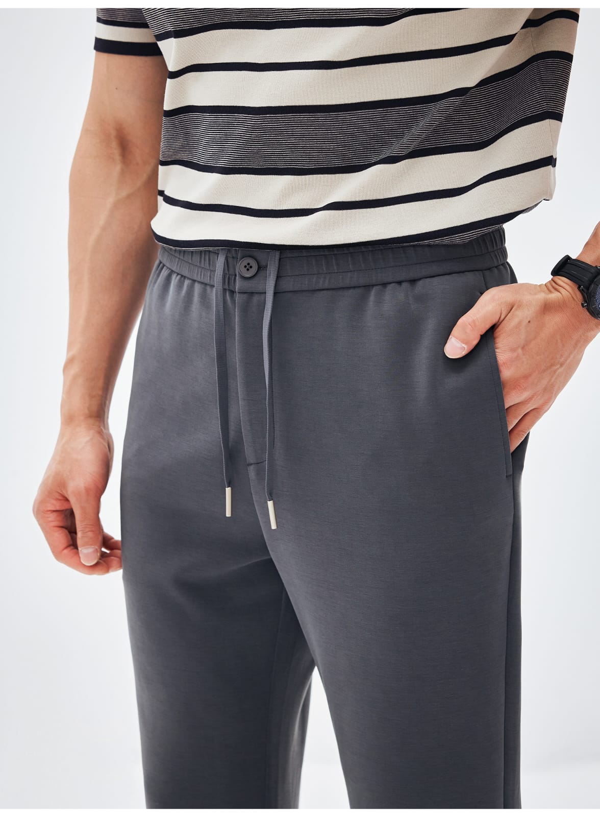 ESSENTIAL EVERYDAY STRAIGHT-LEG  MEN PANTS