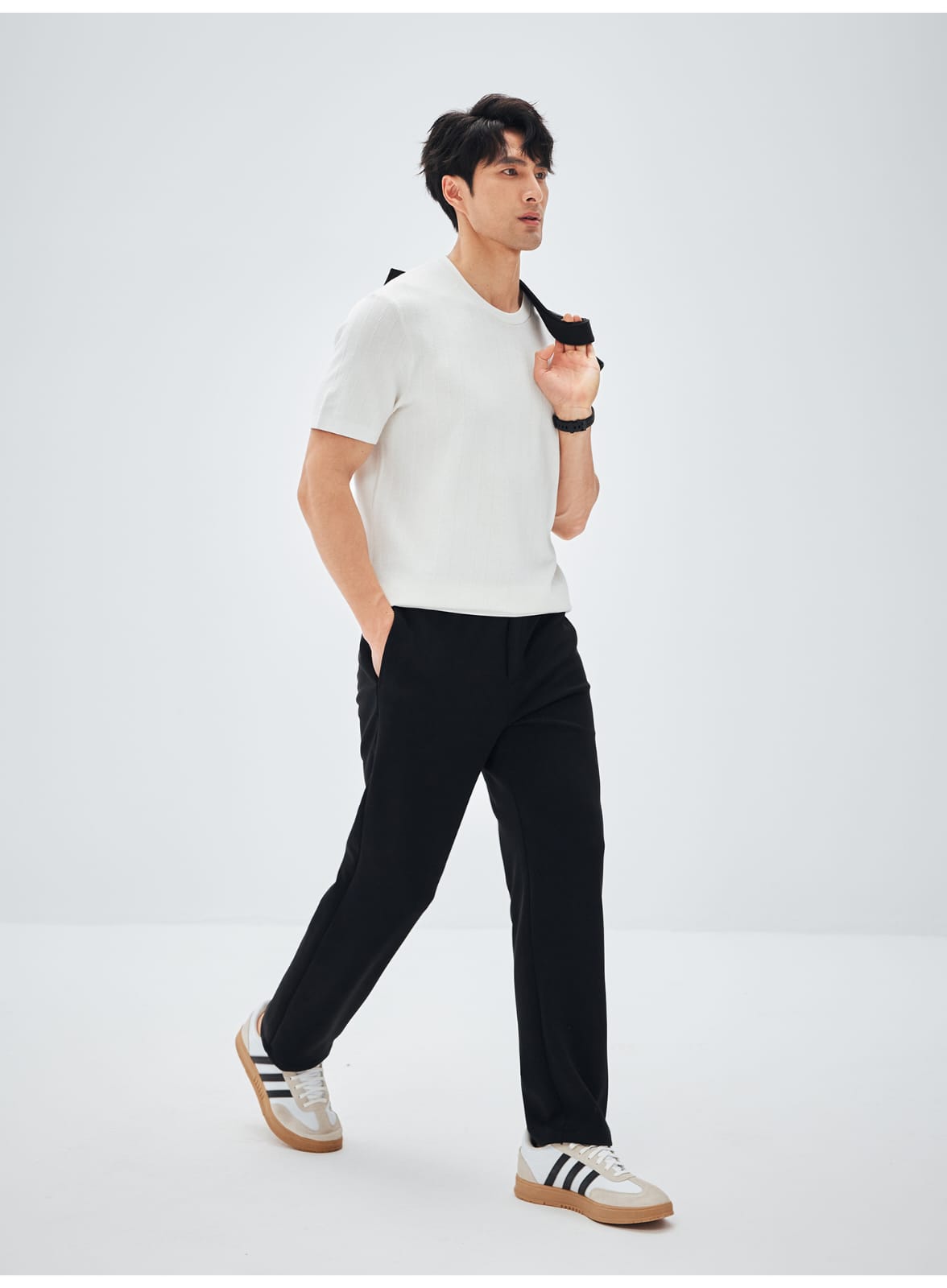 ESSENTIAL EVERYDAY STRAIGHT-LEG  MEN PANTS