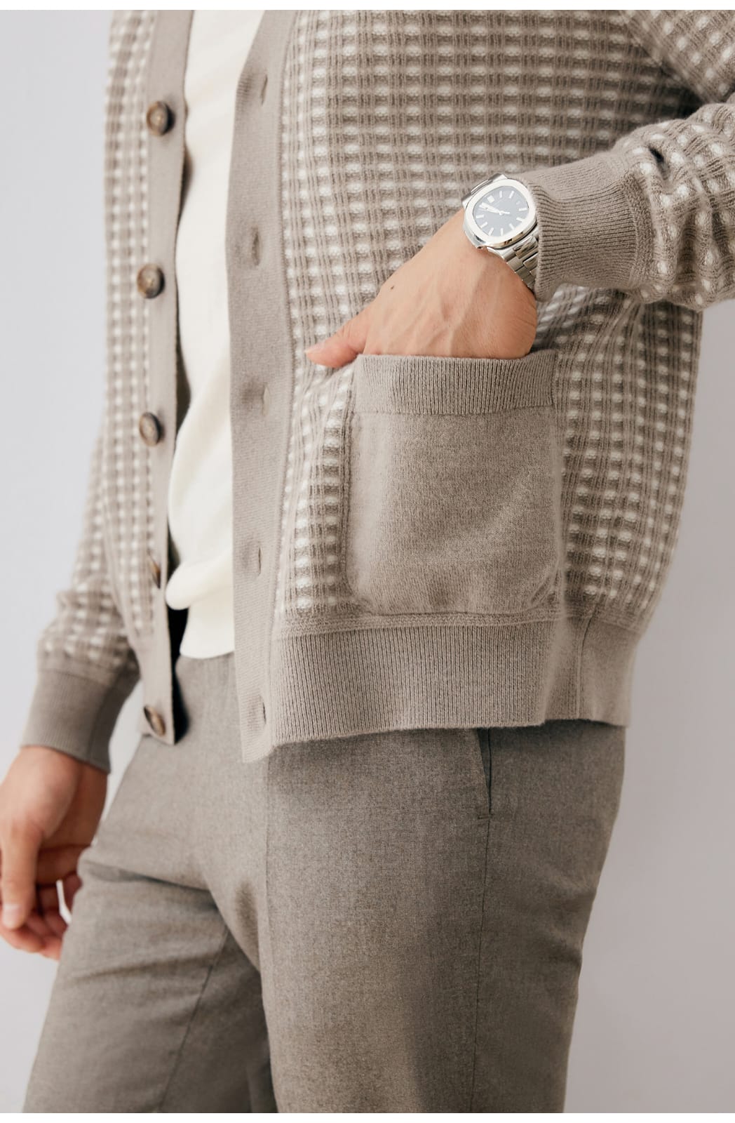 ELEGANT CHECKERED WOOL KNIT LIGHT BROWN CARDIGAN