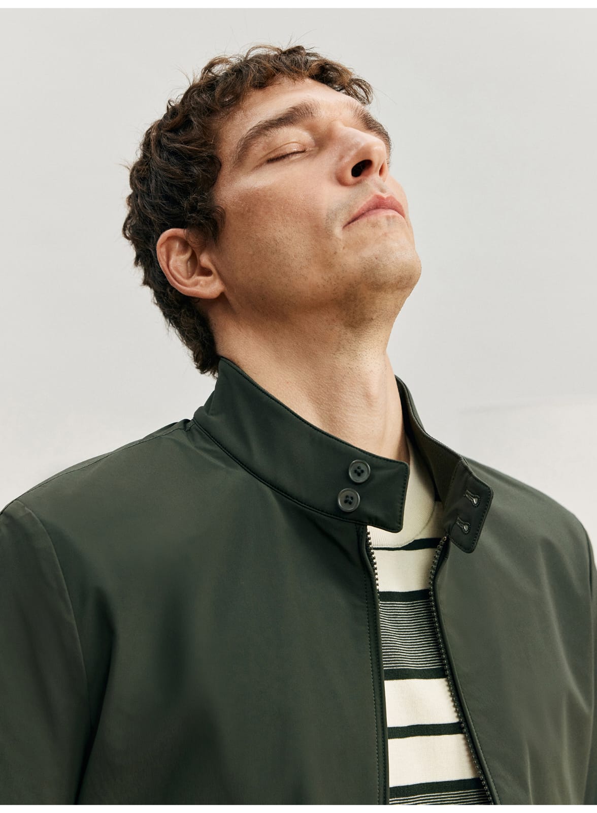 URBAN HARRINGTON SLEEK WRINKLE-RESISTANT WATERPROOF SPRING COLLAR JACKET