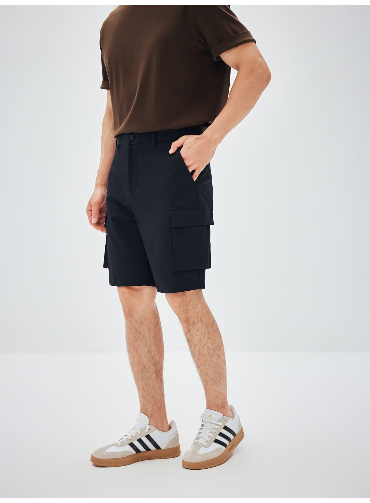 URBAN FUNCTION LIGHTWEIGHT MOISTURE ABSORPTION WORKWEAR STYLE SHORTS