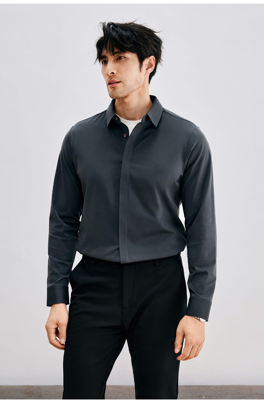 ANTI-WRINKLE SEAMLESS FITTING BUSINESS GENTLEMAN LONG SLEEVE SHIRT