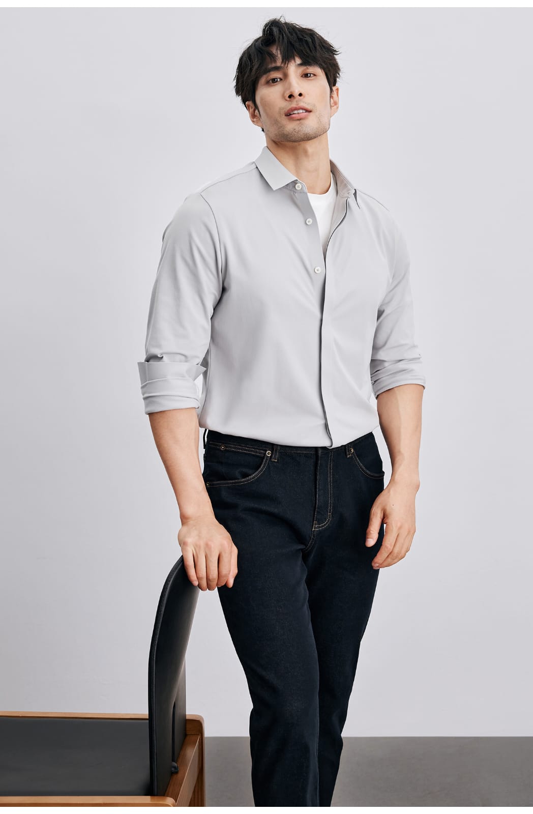 ANTI-WRINKLE SEAMLESS FITTING BUSINESS GENTLEMAN LONG SLEEVE SHIRT