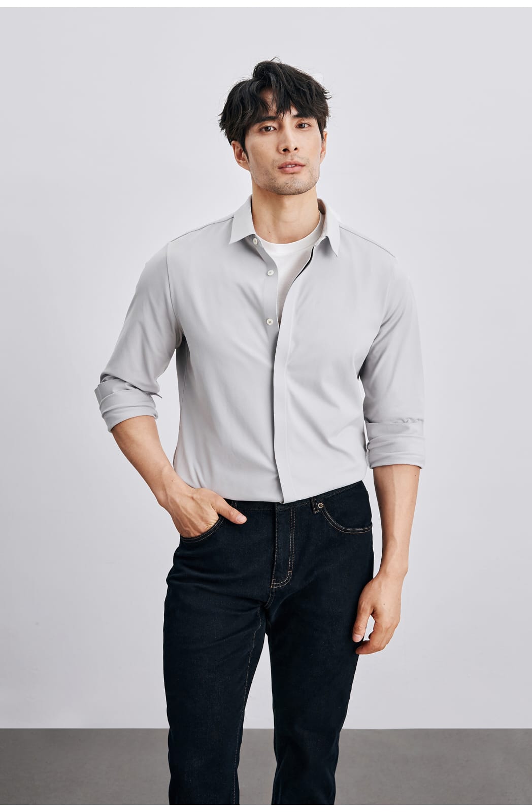 ANTI-WRINKLE SEAMLESS FITTING BUSINESS GENTLEMAN LONG SLEEVE SHIRT