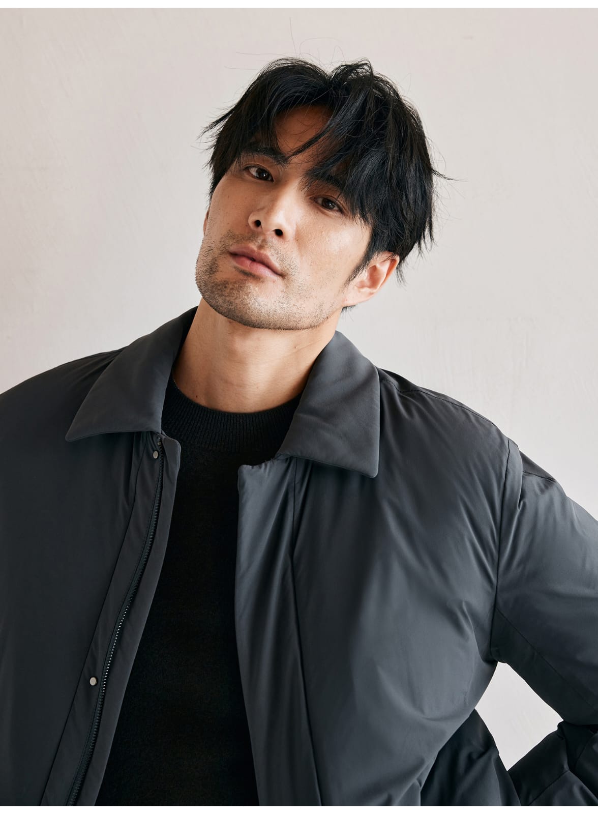 MODERN MINIMALIST LIGHTWEIGHT PADDED GRAY JACKET