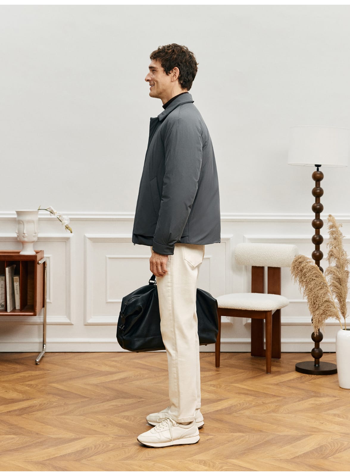 MODERN MINIMALIST LIGHTWEIGHT PADDED GRAY JACKET