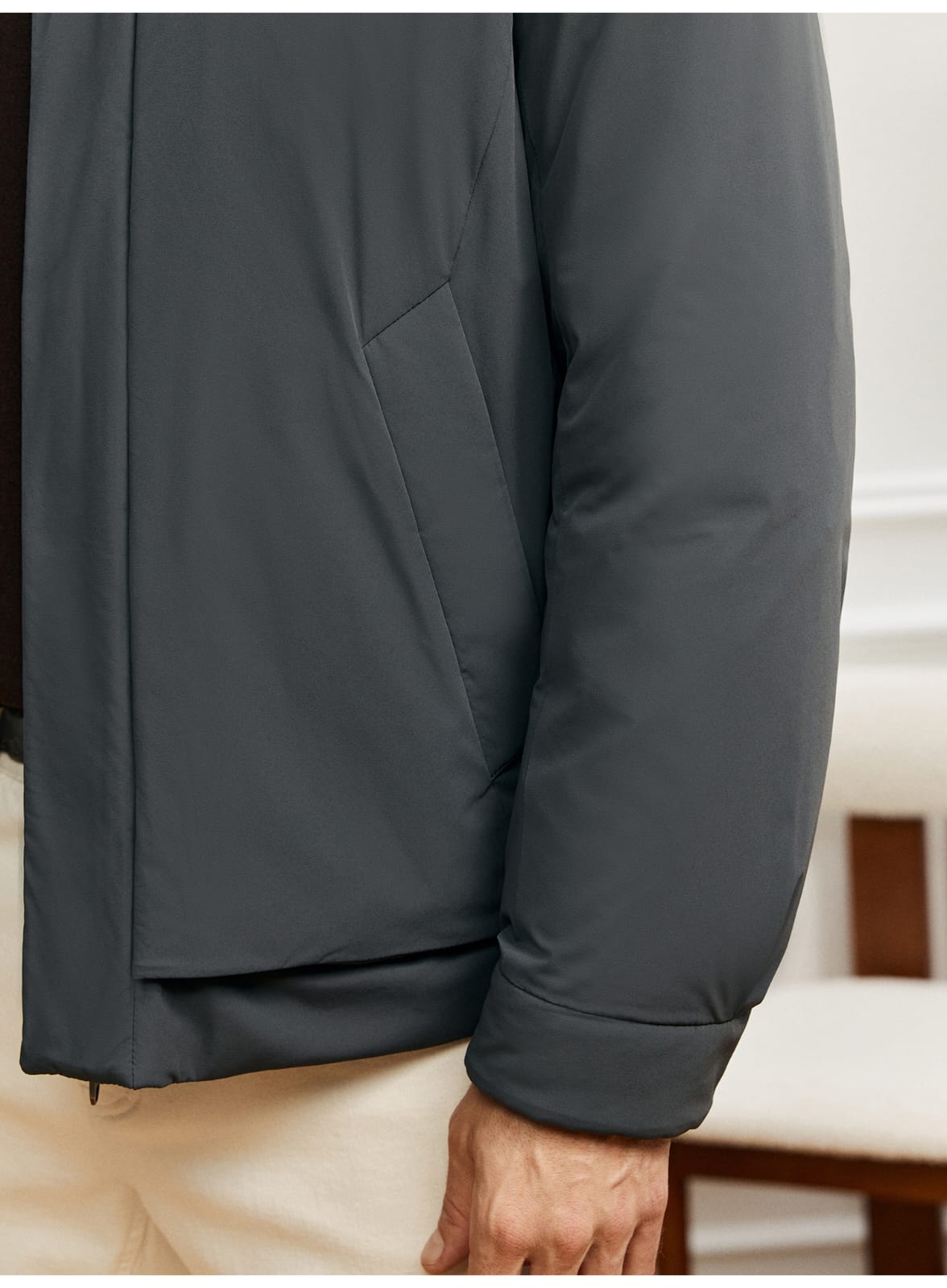 MODERN MINIMALIST LIGHTWEIGHT PADDED GRAY JACKET
