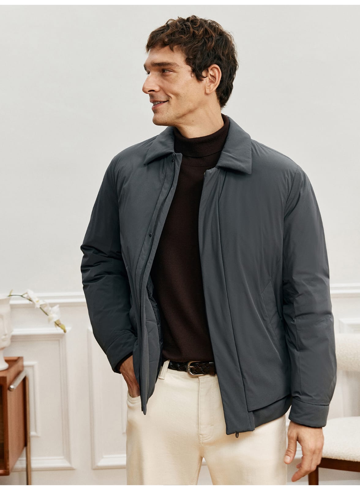MODERN MINIMALIST LIGHTWEIGHT PADDED GRAY JACKET