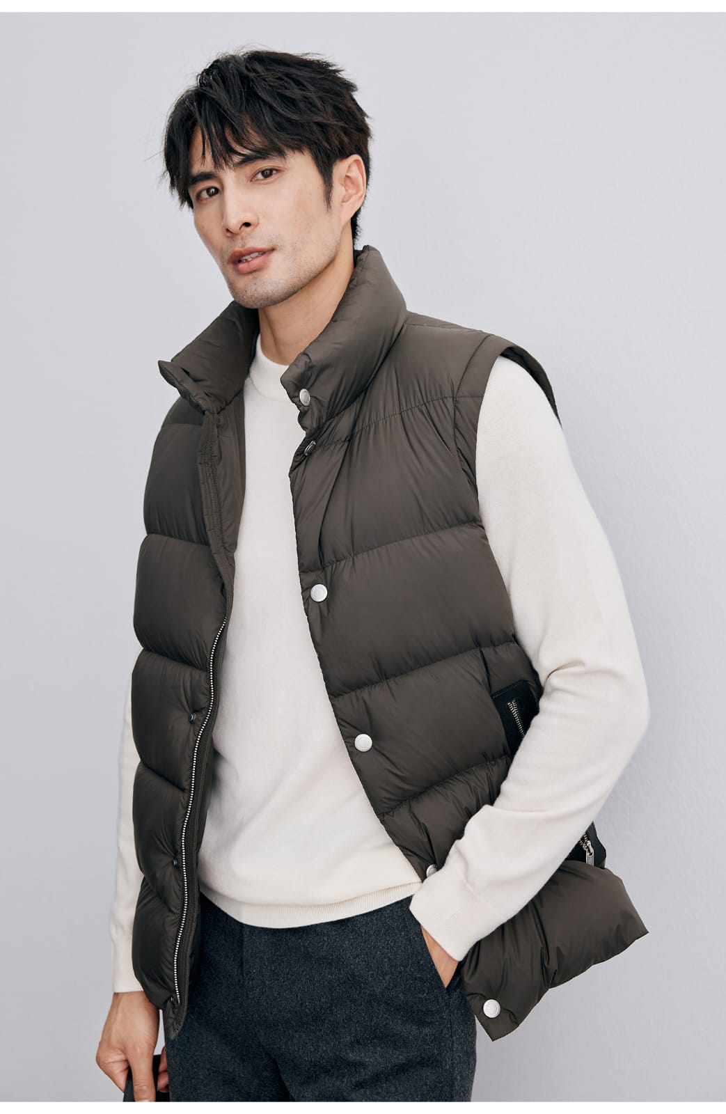 CLASSIC QUILTED DOWN PUFFER VEST