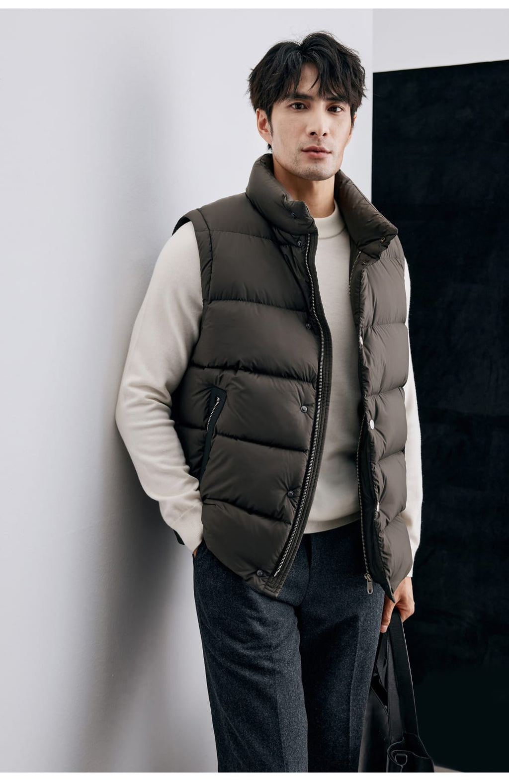 CLASSIC QUILTED DOWN PUFFER VEST