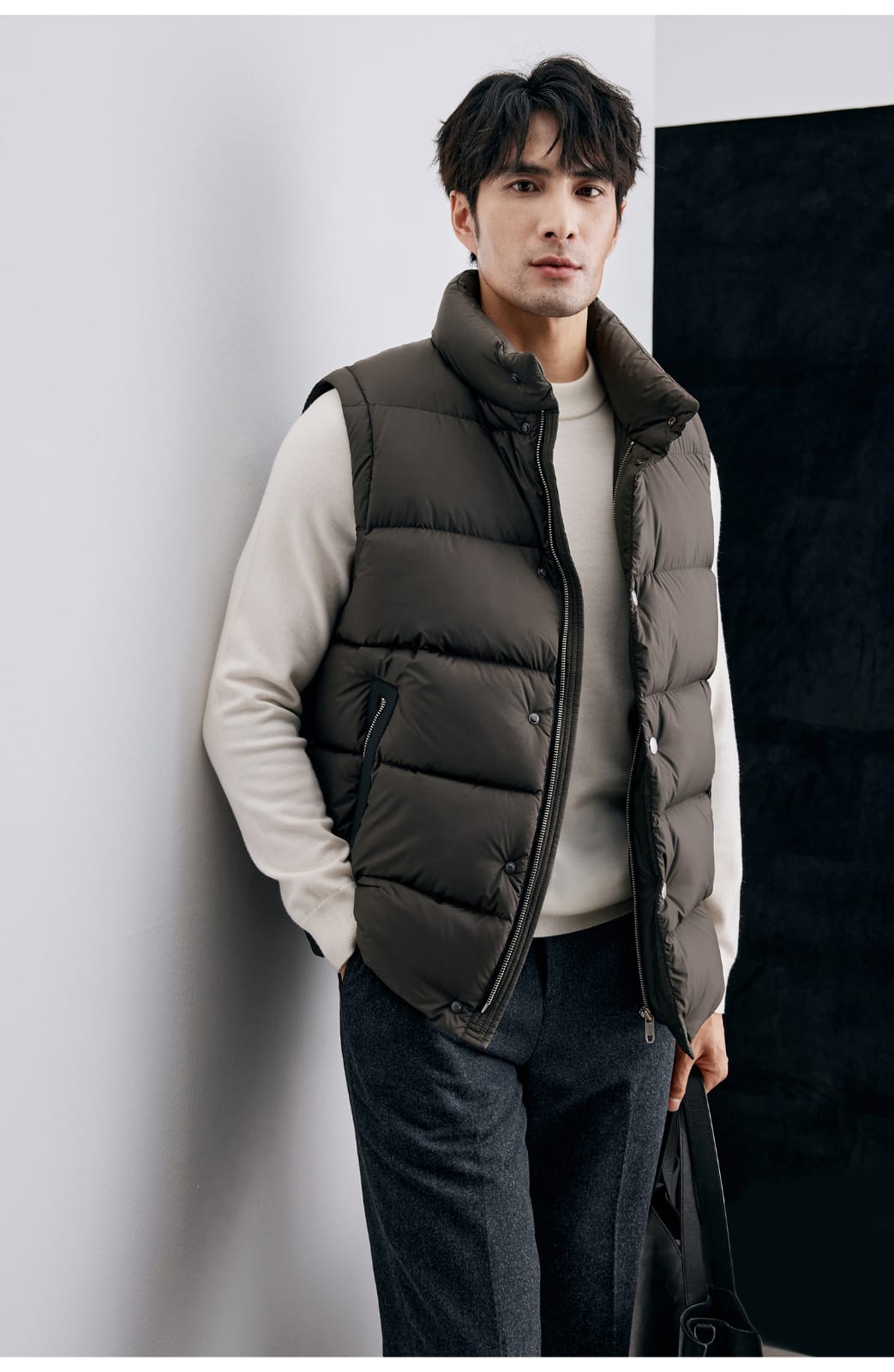 CLASSIC QUILTED DOWN PUFFER VEST