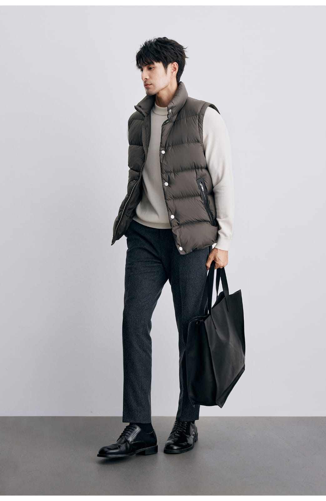 CLASSIC QUILTED DOWN PUFFER VEST