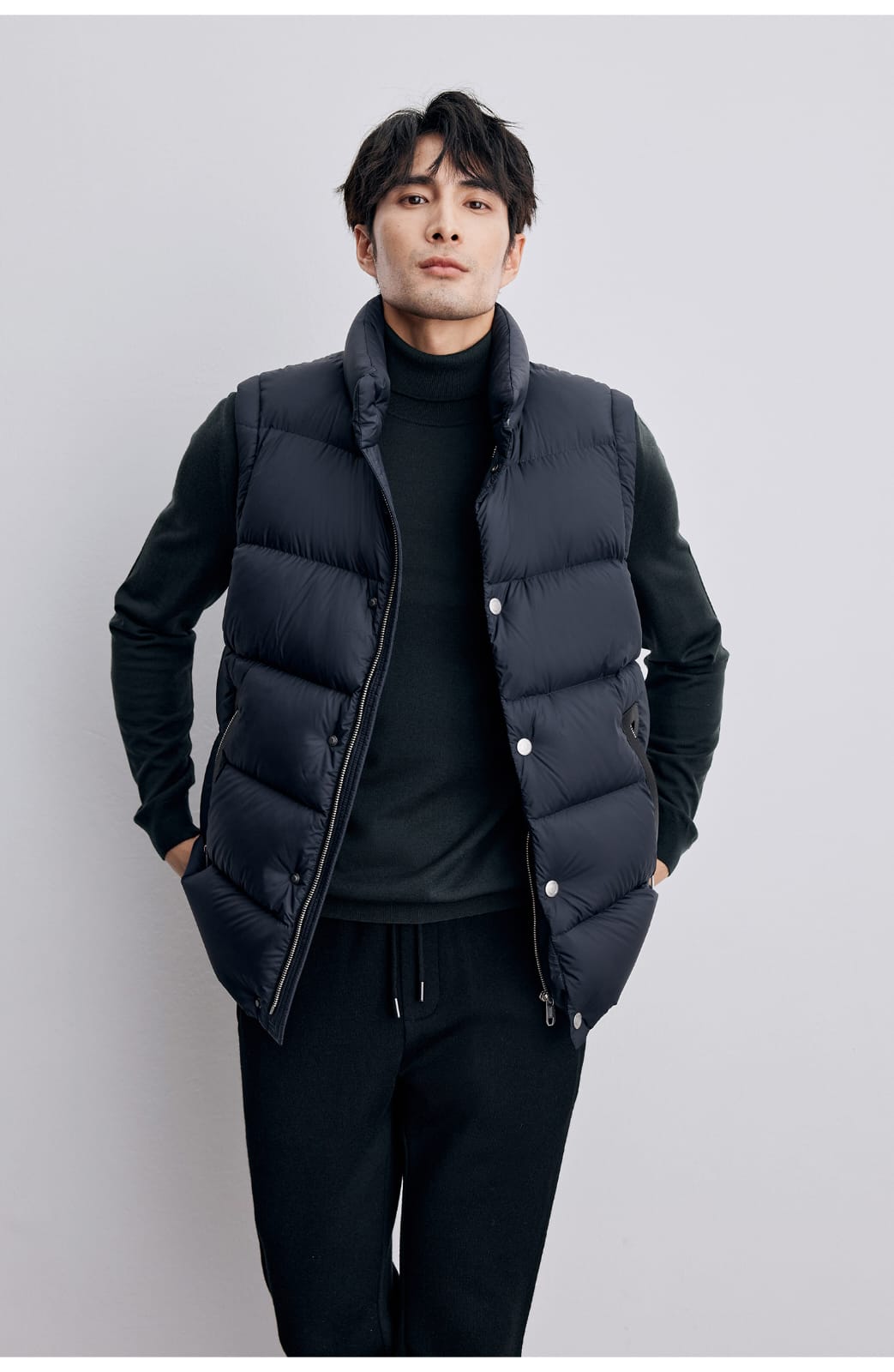 CLASSIC QUILTED DOWN PUFFER VEST