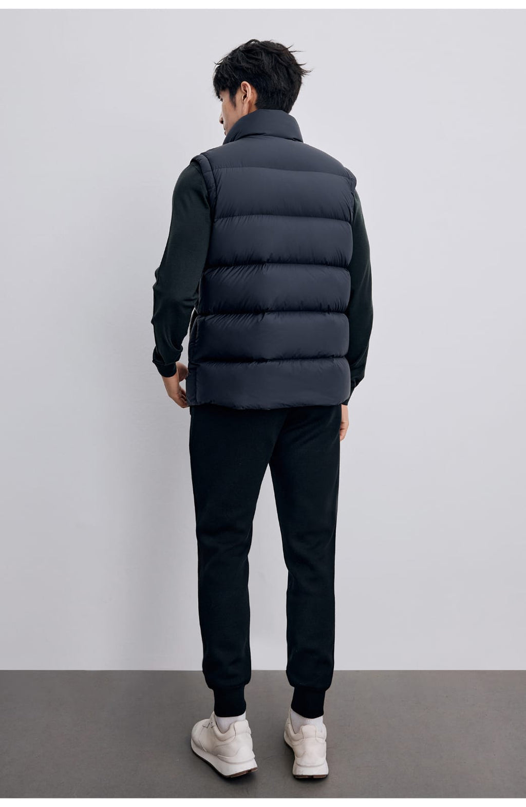 CLASSIC QUILTED DOWN PUFFER VEST