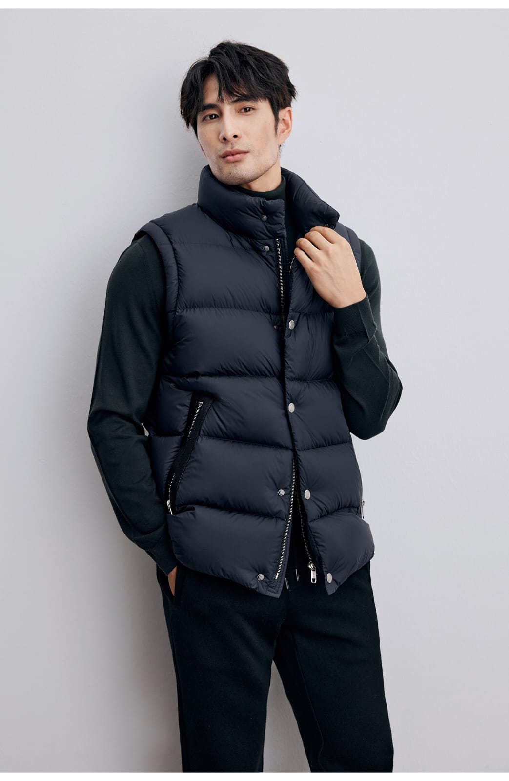 CLASSIC QUILTED DOWN PUFFER VEST