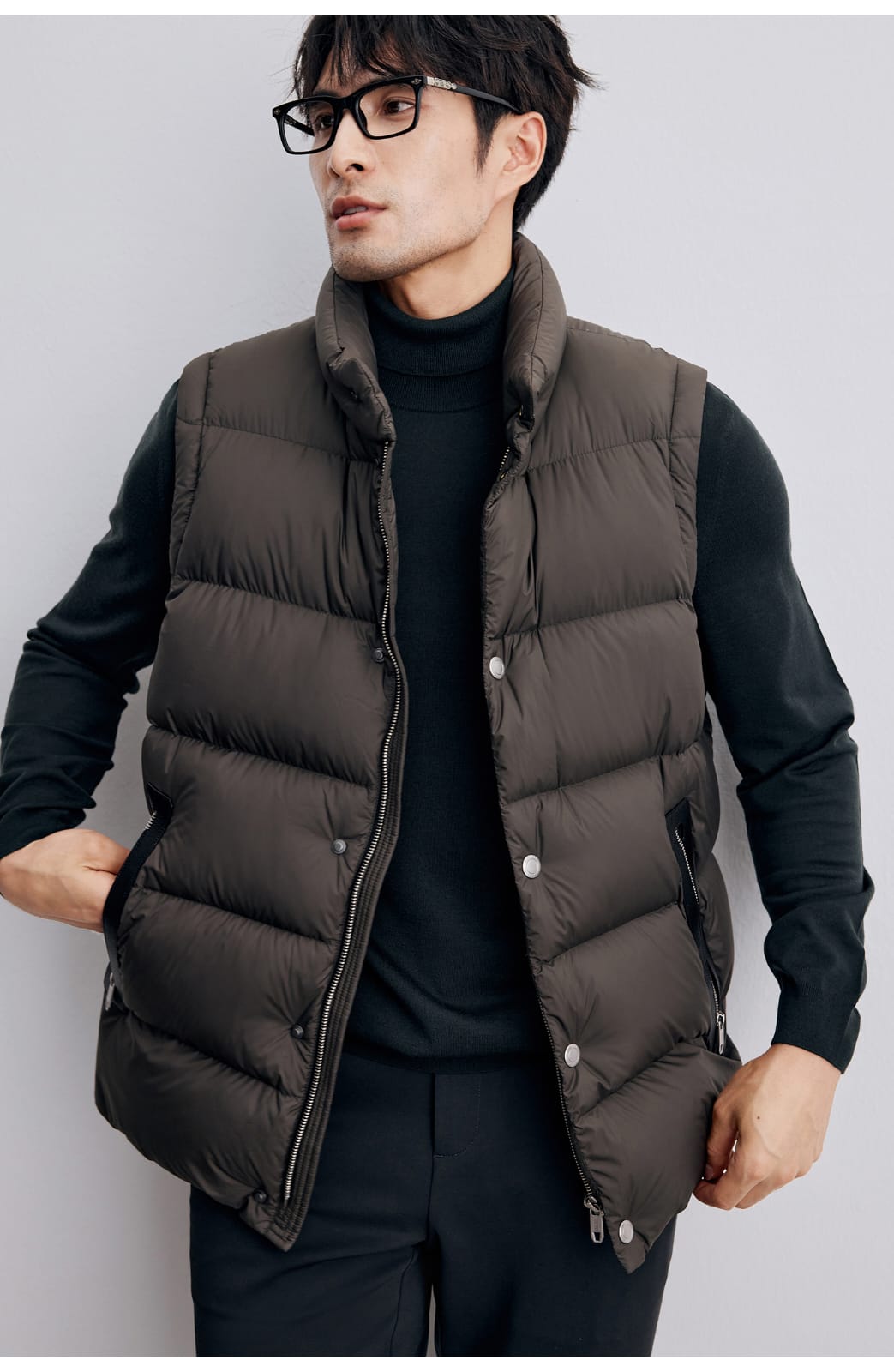 CLASSIC QUILTED DOWN PUFFER VEST