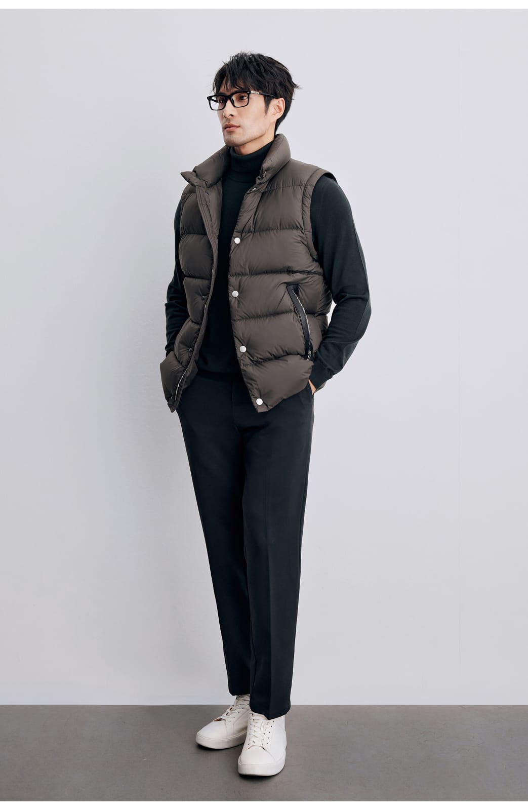 CLASSIC QUILTED DOWN PUFFER VEST