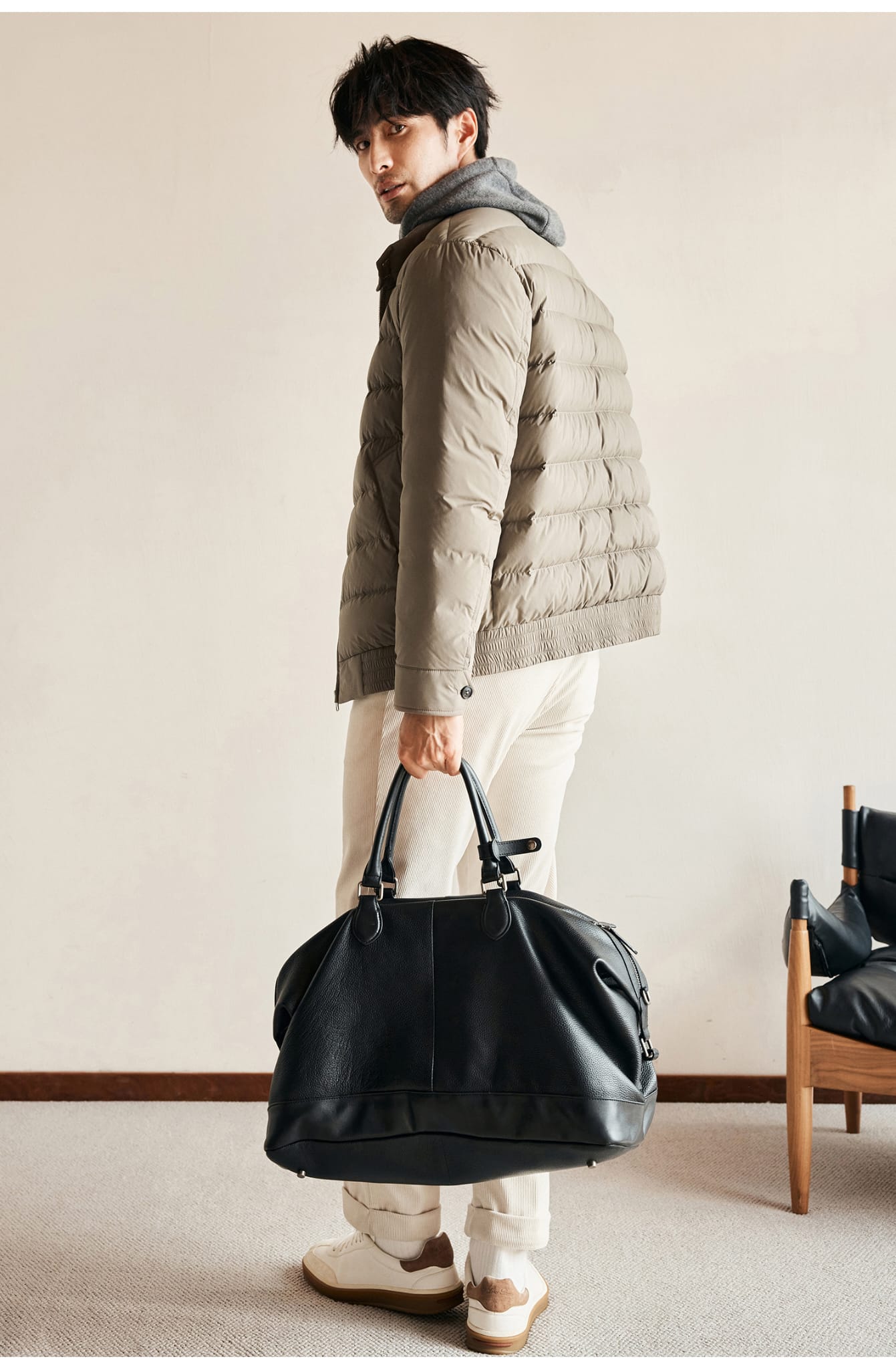 CLASSIC QUILTED DOWN LIGHT BEIGE JACKET