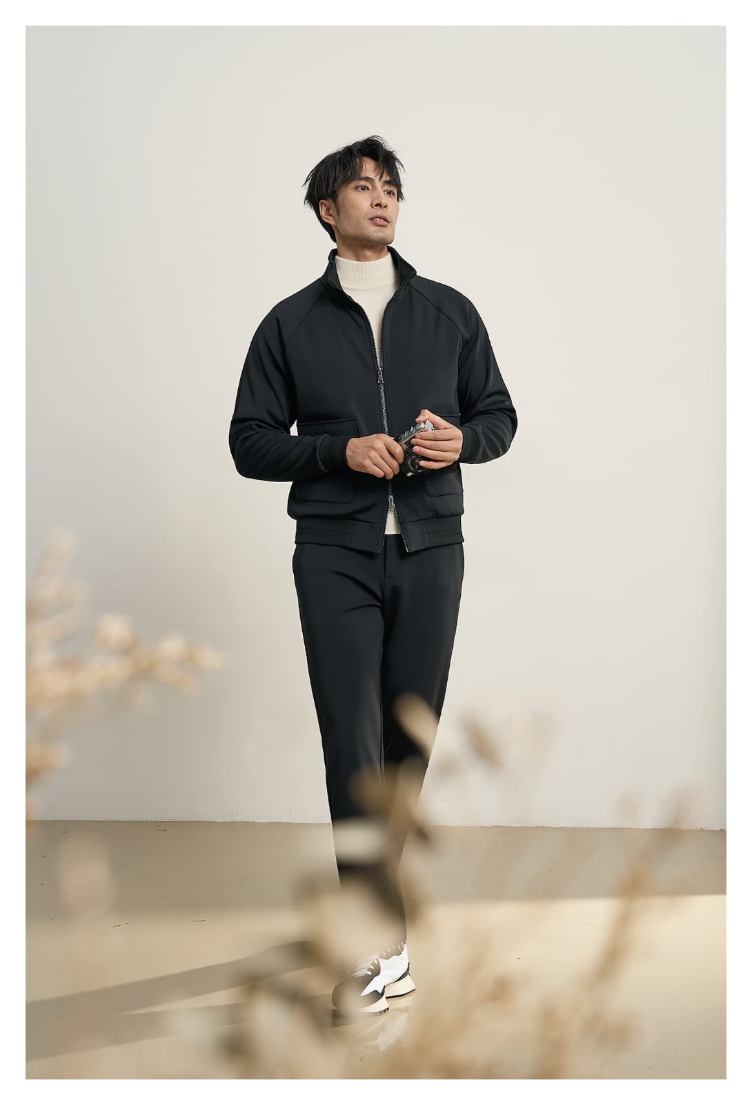 MODERN MINIMAL LUXE STAND COLLAR STRUCTURED OUTERWEAR BLACK JACKET