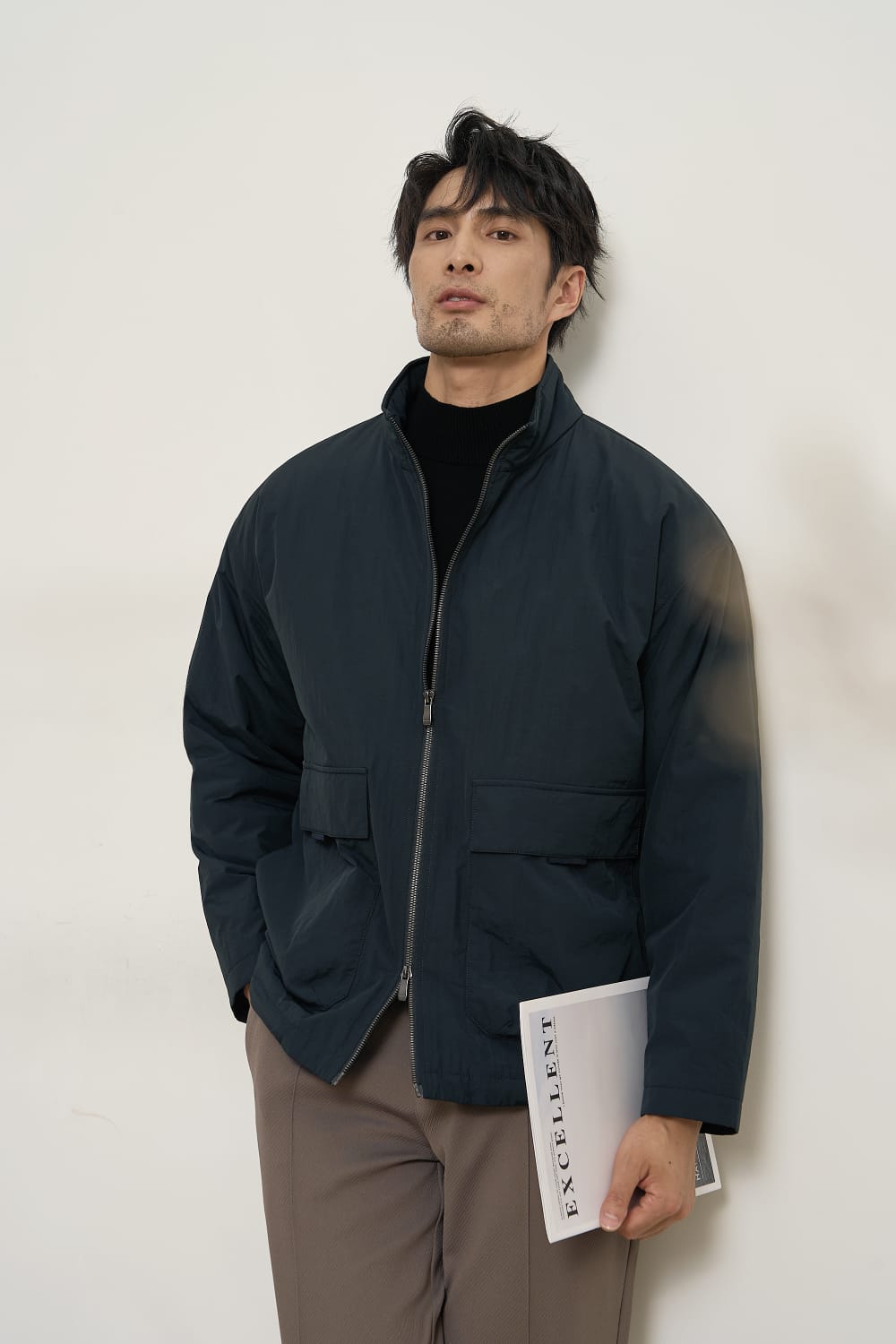 MODERN LIGHTWEIGHT STAND COLLAR WINTER ZIPPED BLACK JACKET