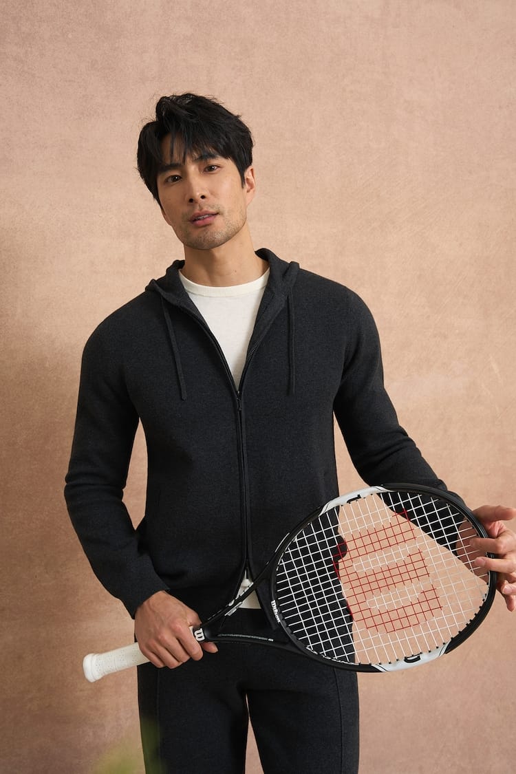 PREMIUM KNIT FULL ZIPPED HOODED SWEATER