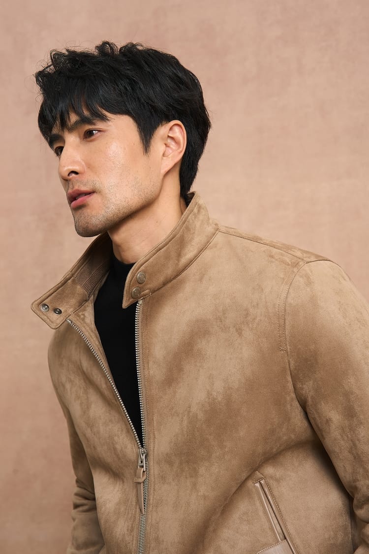 PREMIUM COLLAR & ZIP CLOSURE FAUX SUEDE BOMBER JACKET