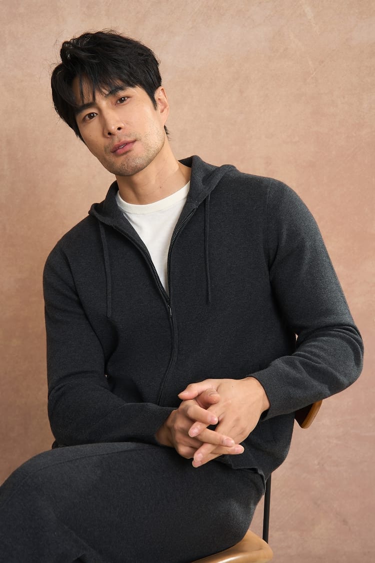 PREMIUM KNIT FULL ZIPPED HOODED SWEATER