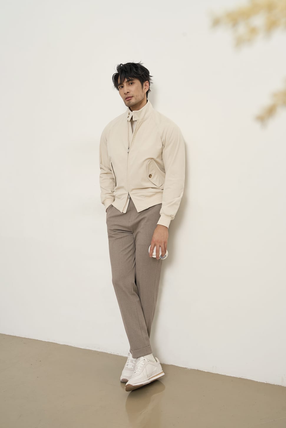 PREMIUM CORDUROY HIGH-NECK ZIP BEIGE BOMBER JACKET